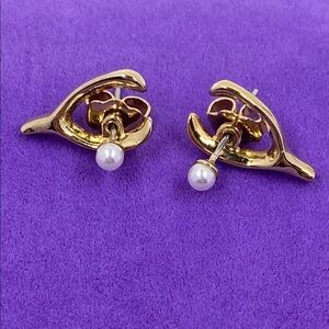 💛 Avon Gold Wishbone Pearl Earrings